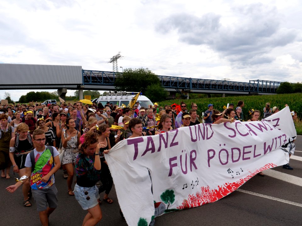 Climate Camp Pödelwitz 2019 Dance-Demonstration 142