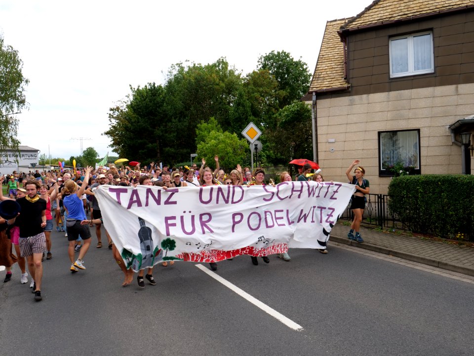 Climate Camp Pödelwitz 2019 Dance-Demonstration 118
