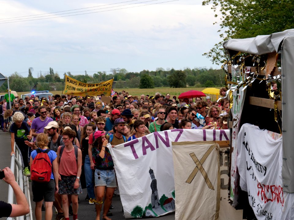 Climate Camp Pödelwitz 2019 Dance-Demonstration 84
