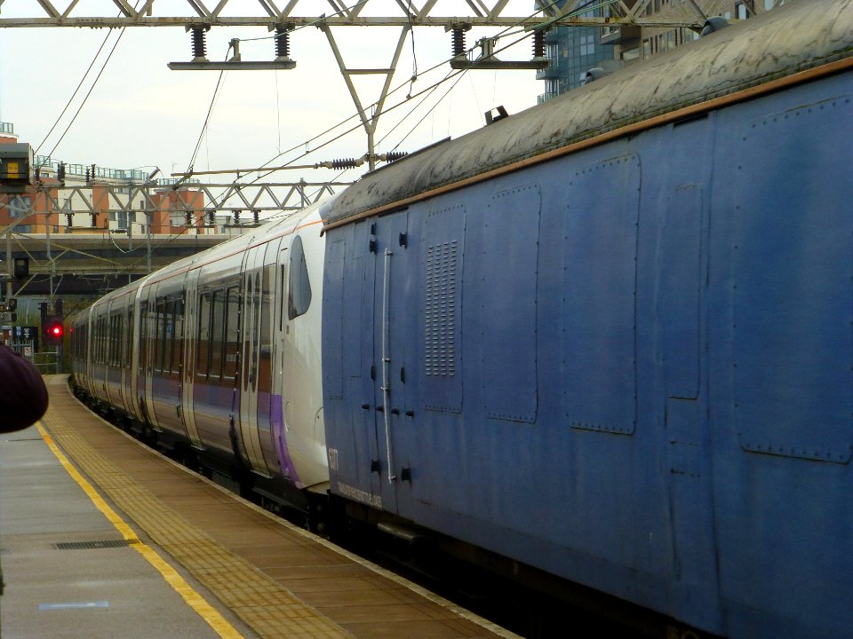 Class345-Crossrail-Line1-FirstTrain-P1390640