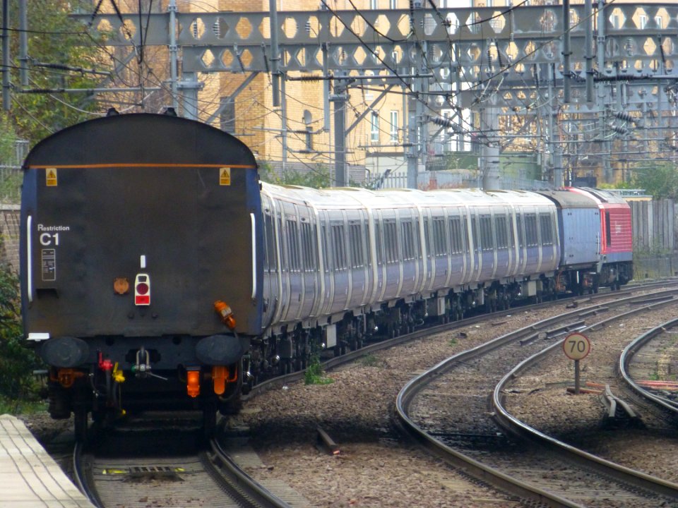 Class345-Crossrail-Line1-FirstTrain-P1390641