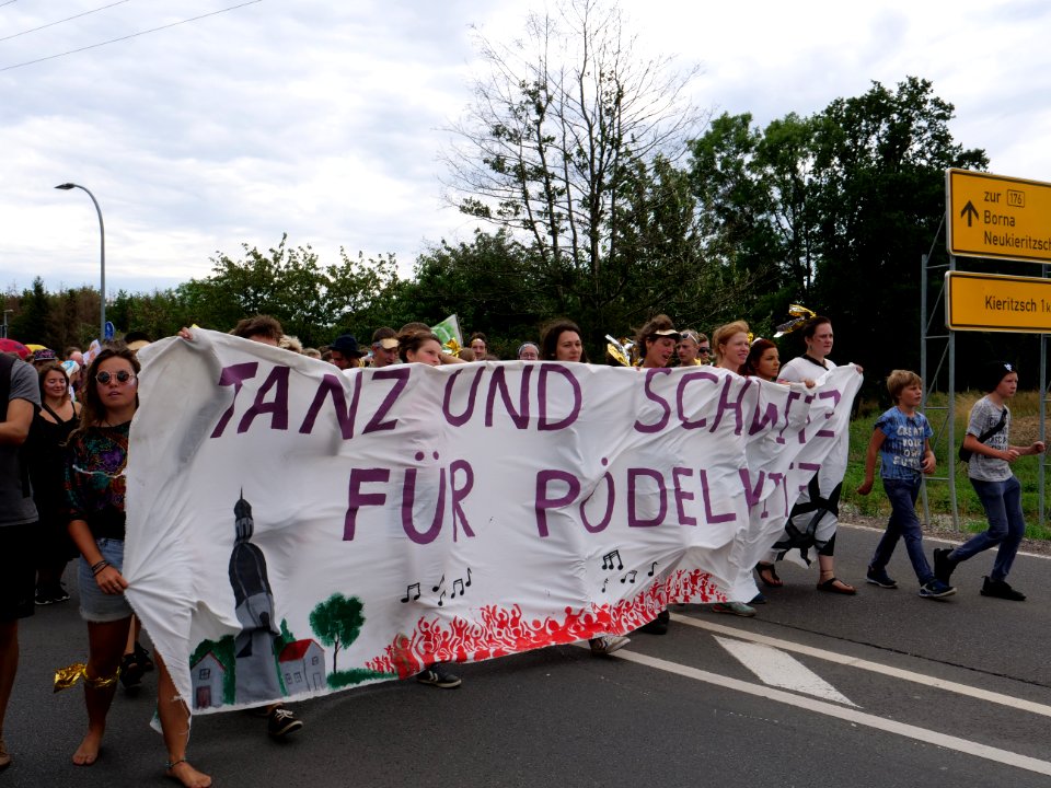 Climate Camp Pödelwitz 2019 Dance-Demonstration 91