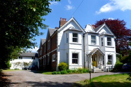 Claridge House Quaker Healing Centre and Meeting House, Dormansland (May 2013) (1)