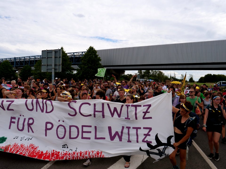 Climate Camp Pödelwitz 2019 Dance-Demonstration 140