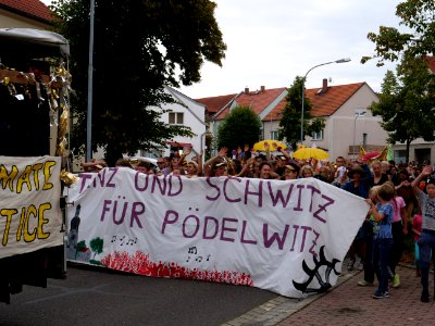 Climate Camp Pödelwitz 2019 Dance-Demonstration 16 photo