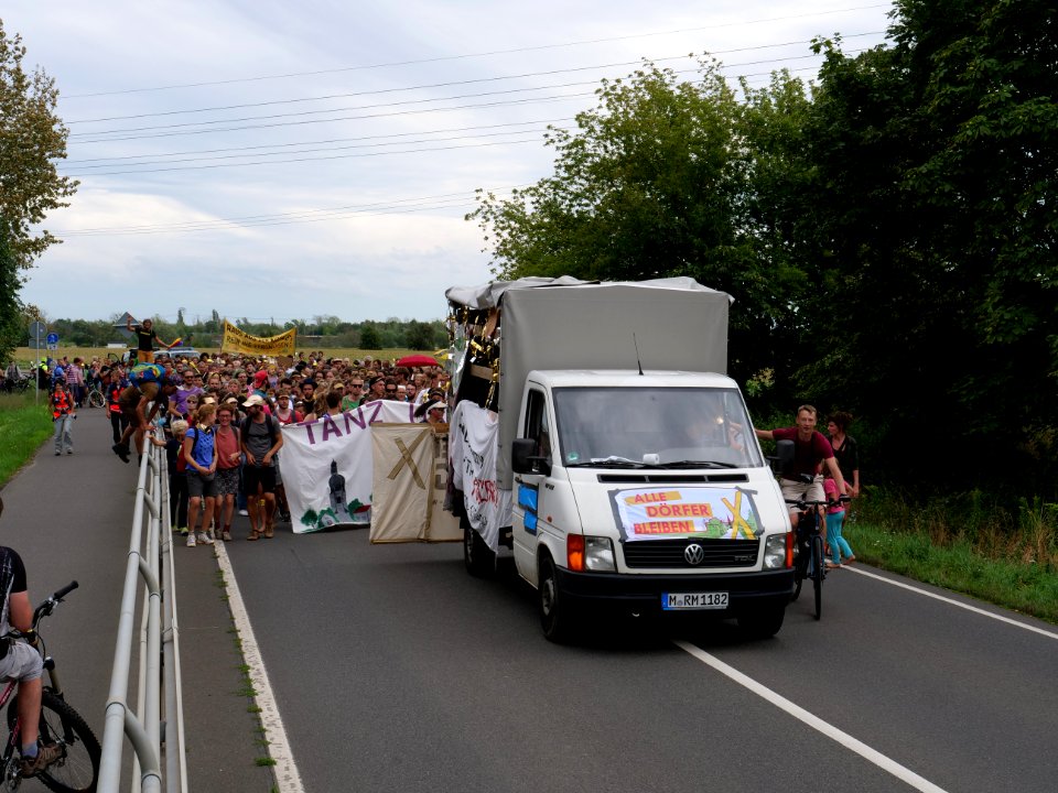 Climate Camp Pödelwitz 2019 Dance-Demonstration 83