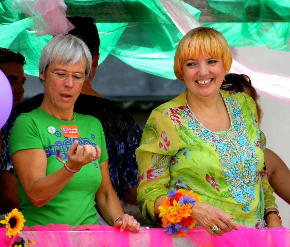 Claudia Roth am CSD in Munich 2011 002