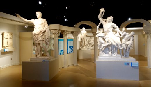 Classical plaster cast collection - Spurlock Museum, UIUC - DSC05659