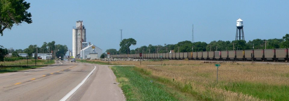 Clarks, Nebraska from NE 2