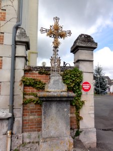Cléry-Saint-André Croix Rue de St.André à Cléry