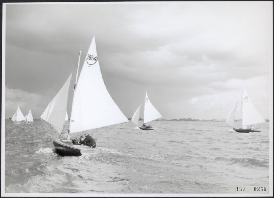 Collectie Fotocollectiie Afdrukken ANEFO Rousel, fotonummer 157-0258, Bestanddeelnr 157-0258