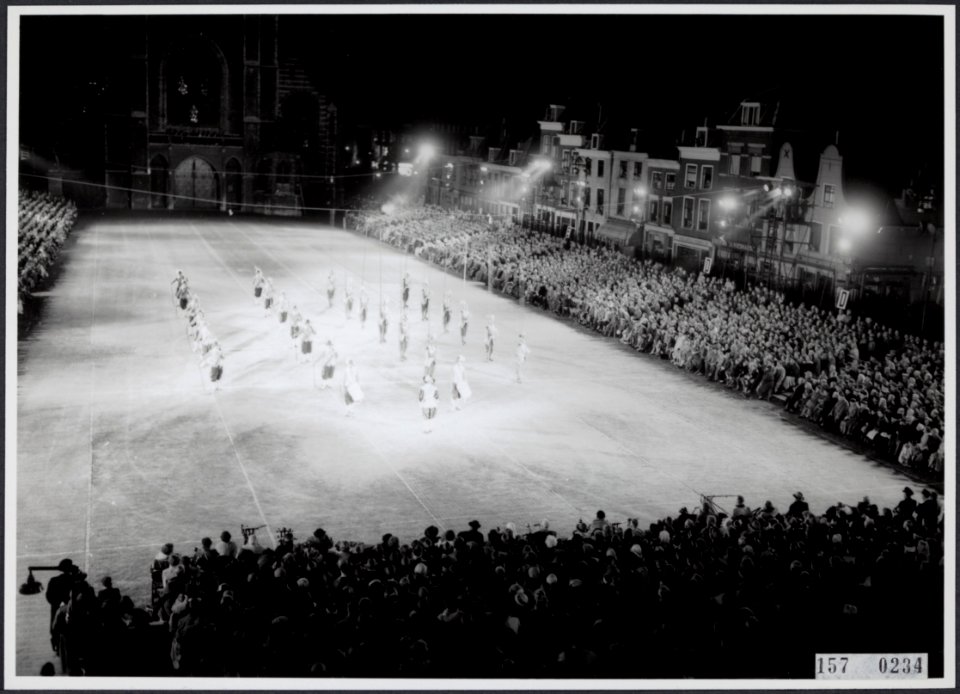 Collectie Fotocollectiie Afdrukken ANEFO Rousel, fotonummer 157-0234, Bestanddeelnr 157-0234