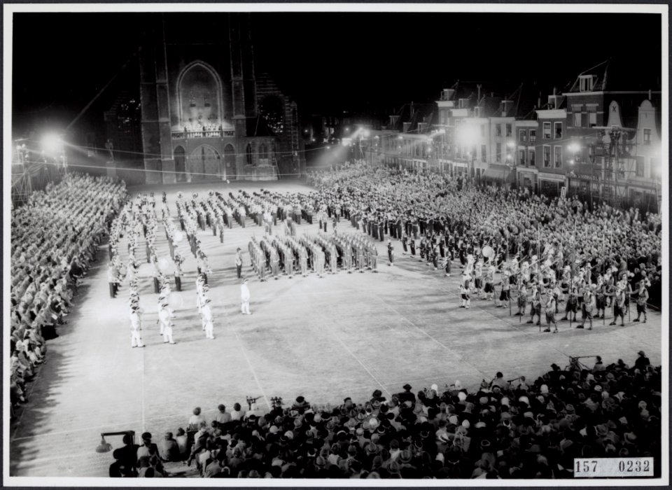 Collectie Fotocollectiie Afdrukken ANEFO Rousel, fotonummer 157-0232, Bestanddeelnr 157-0232