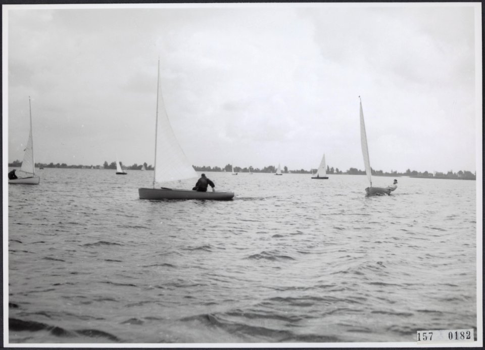 Collectie Fotocollectiie Afdrukken ANEFO Rousel, fotonummer 157-0182, Bestanddeelnr 157-0182