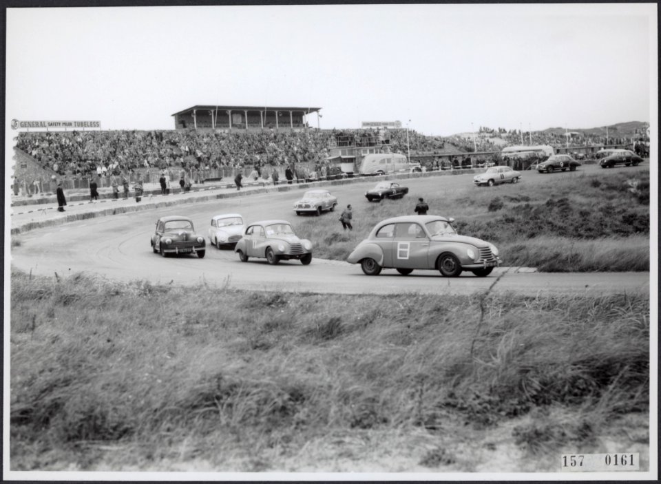 Collectie Fotocollectiie Afdrukken ANEFO Rousel, fotonummer 157-0161, Bestanddeelnr 157-0161