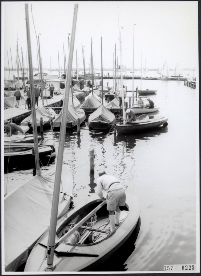 Collectie Fotocollectiie Afdrukken ANEFO Rousel, fotonummer 157-0222, Bestanddeelnr 157-0222