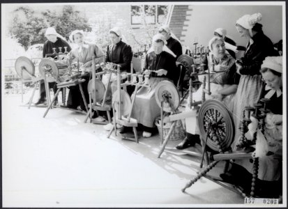 Collectie Fotocollectiie Afdrukken ANEFO Rousel, fotonummer 157-0203, Bestanddeelnr 157-0203