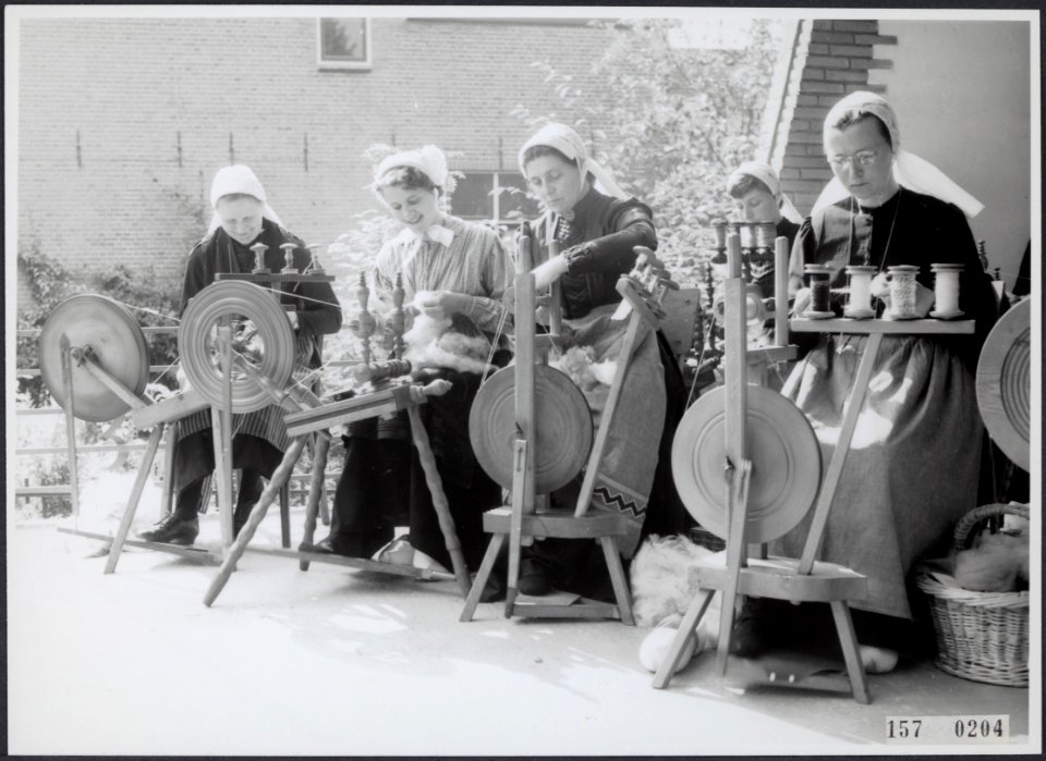 Collectie Fotocollectiie Afdrukken ANEFO Rousel, fotonummer 157-0204, Bestanddeelnr 157-0204