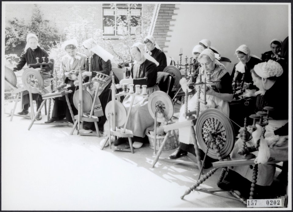 Collectie Fotocollectiie Afdrukken ANEFO Rousel, fotonummer 157-0202, Bestanddeelnr 157-0202