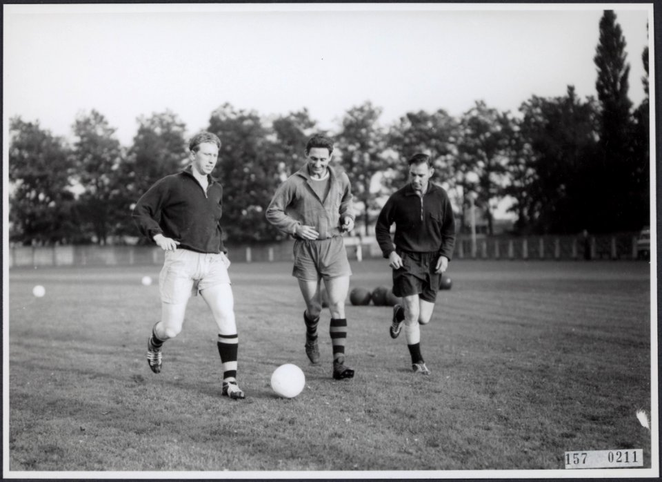 Collectie Fotocollectiie Afdrukken ANEFO Rousel, fotonummer 157-0211, Bestanddeelnr 157-0211