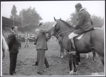 Collectie Fotocollectiie Afdrukken ANEFO Rousel, fotonummer 157-0402, Bestanddeelnr 157-0402