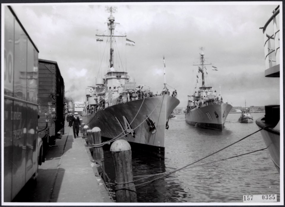 Collectie Fotocollectiie Afdrukken ANEFO Rousel, fotonummer 157-0355, Bestanddeelnr 157-0355