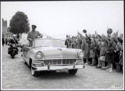 Collectie Fotocollectiie Afdrukken ANEFO Rousel, fotonummer 157-0141, Bestanddeelnr 157-0141