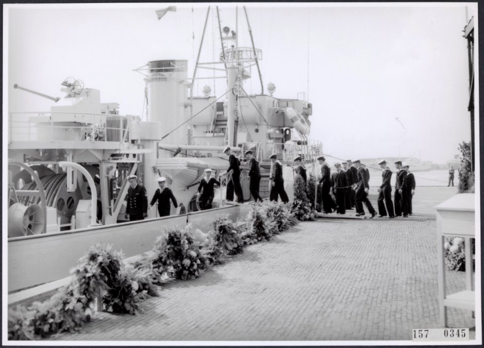 Collectie Fotocollectiie Afdrukken ANEFO Rousel, fotonummer 157-0345, Bestanddeelnr 157-0345