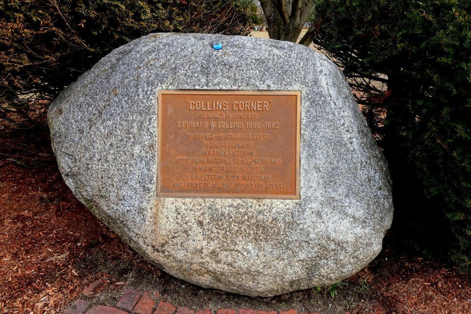 Collins Corner Memorial - Arlington, MA - DSC05729