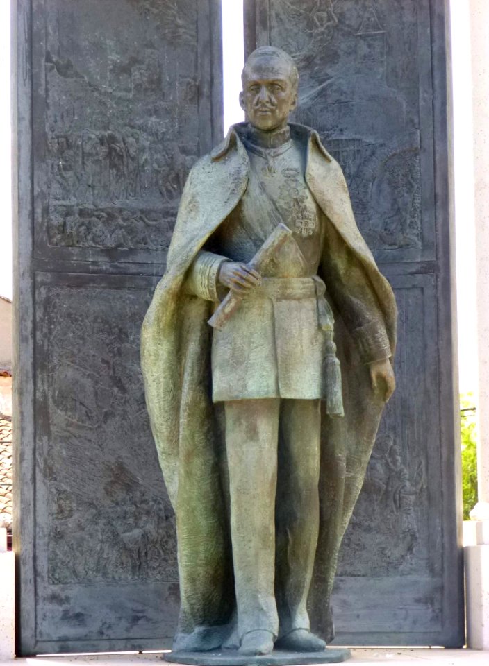 Colmenar de Oreja - Monumento a Alfonso XIII 3