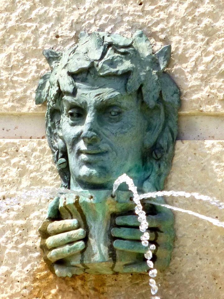 Colmenar de Oreja - Monumento a Alfonso XIII 2