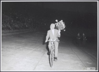 Collectie Fotocollectiie Afdrukken ANEFO Rousel, fotonummer 157-0038, Bestanddeelnr 157-0038