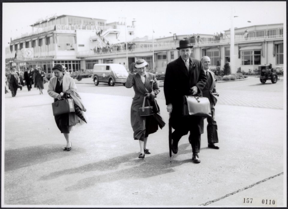 Collectie Fotocollectiie Afdrukken ANEFO Rousel, fotonummer 157-0110, Bestanddeelnr 157-0110