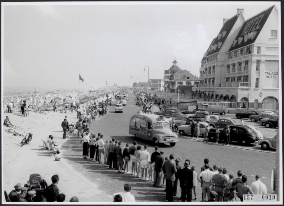 Collectie Fotocollectiie Afdrukken ANEFO Rousel, fotonummer 157-0019, Bestanddeelnr 157-0019