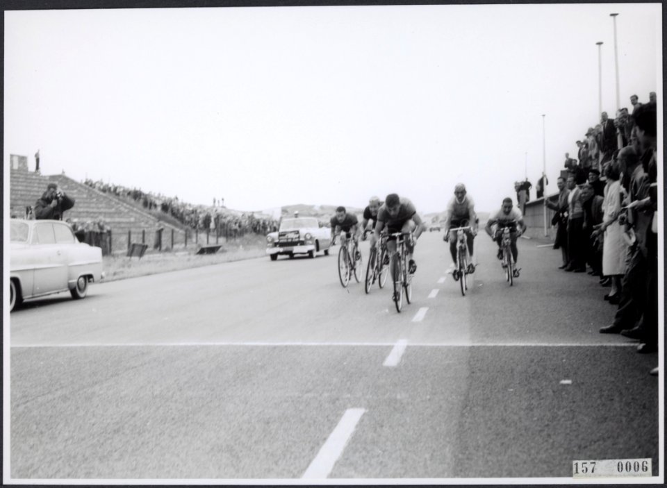 Collectie Fotocollectiie Afdrukken ANEFO Rousel, fotonummer 157-0006, Bestanddeelnr 157-0006