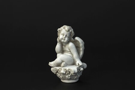 Angel figurine statuette photo