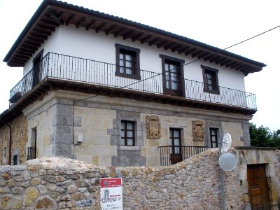 Colindres - Palacio Gil de la Redonda 1