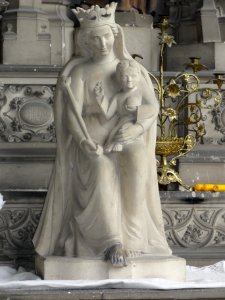 Collégiale St Gengoult, Toul, statue Madonna au pied noir