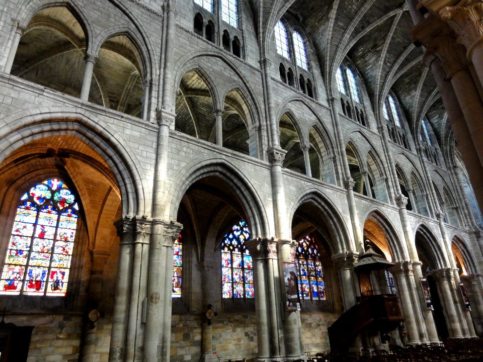 Collégiale Notre-Dame-en-Vaux (Châlons-en-Champagne) intérieur coté nord