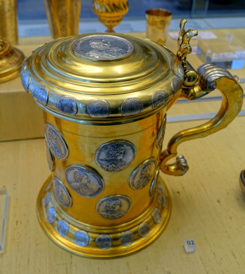 Coin tankard, Baltic states, c. 1742, cast and embossed silver, parcel gilt - Germanisches Nationalmuseum - Nuremberg, Germany - DSC02673