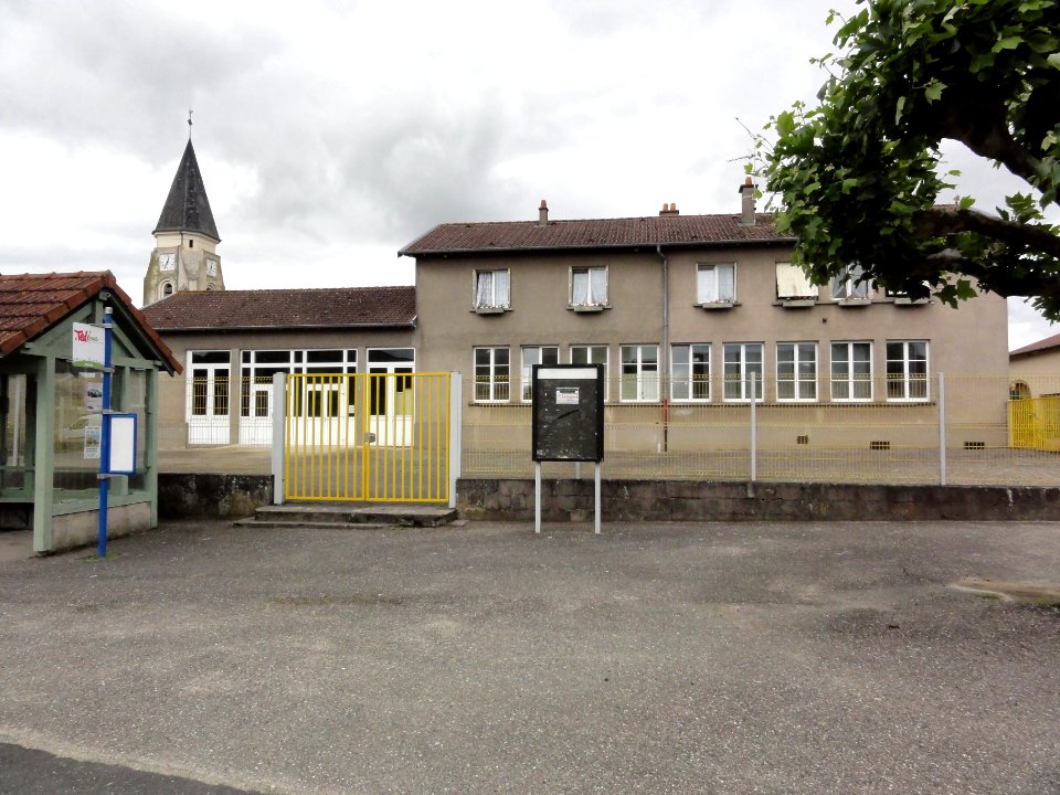 Coincourt (M-et-M) mairie-école