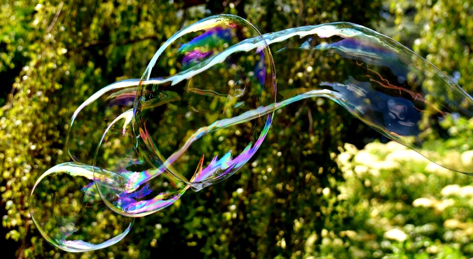 Make soap bubbles wabbelig iridescent photo