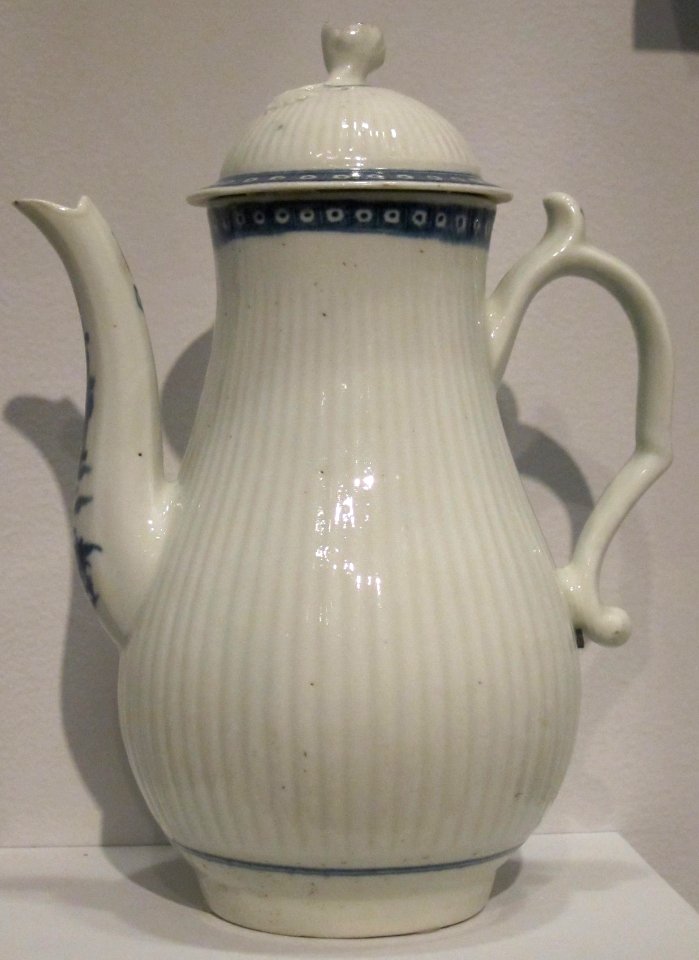 Coffee pot, c. 1760, English, Worchester, Honolulu Museum of Art
