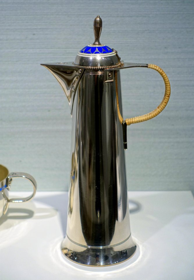 Coffee pot by Jan Eisenloeffel, Atelier Amstelhoek, Amsterdam, 1900-1902, silver, enamel - Hessisches Landesmuseum Darmstadt - Darmstadt, Germany - DSC00795
