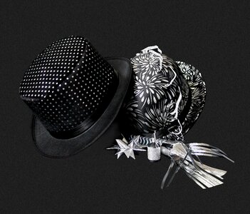 Streamers star black