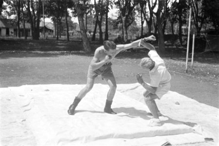 Collectie Fotocollectie Dienst voor Legercontacten Indonesië, fotonummer 243-5-3, Bestanddeelnr 243-5-3