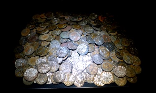 Coin hoard, with the latest from Marcus Aurelius Probus in 282-283 AD, Kastell bei Isny, Kreis Ravensburg, 3rd century AD - Landesmuseum Württemberg - Stuttgart, Germany - DSC02894