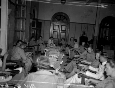 Cocktailparty bij het Vrouwenkorps, Bestanddeelnr 10045