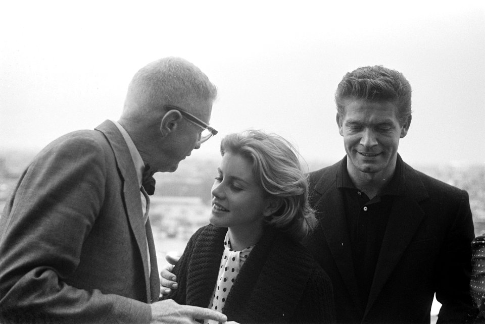 Cocktailparty Stephen Boyd en Dolores Hart, Bestanddeelnr 912-6278