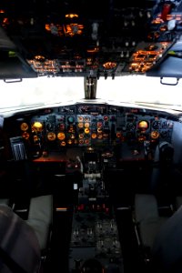 Cockpit of the 1971 hijacked United Airlines Flight 796, Boeing 737 - Hiller Aviation Museum - San Carlos, California - DSC03275